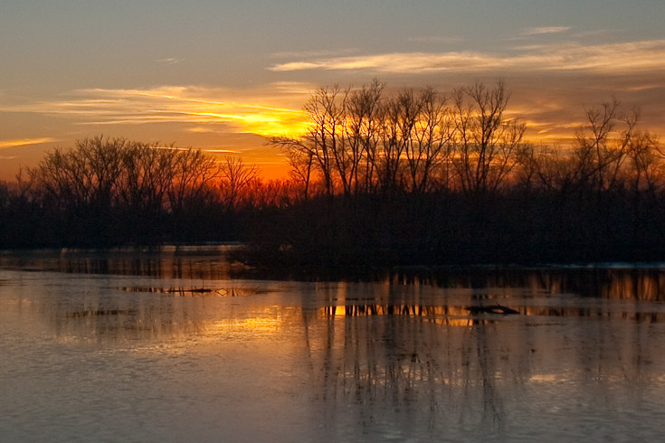 Fire and Ice || Canon40d/EF17-55/F2.8EFS@17 | 1/320s | f2.8 |  ISO100 | handheld