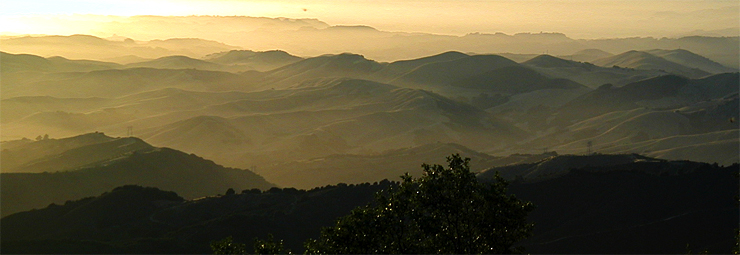 Fremont Peak Sunset || Olympus D490Z/15.7mm(102mm 35mm equiv)| 1/400s | f4.4 | ISO100 |handheld