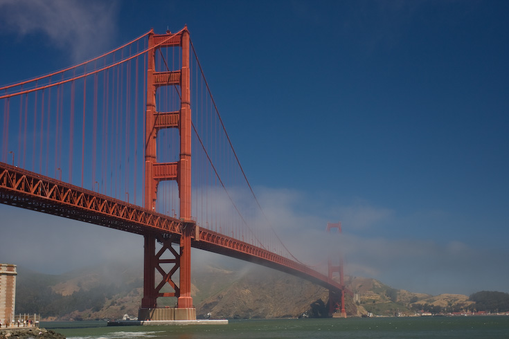 Golden Gate Clouds|| Canon350d/EF17-40/F4L@34 | 1/250 | f4.5 | ISO100 | handheld