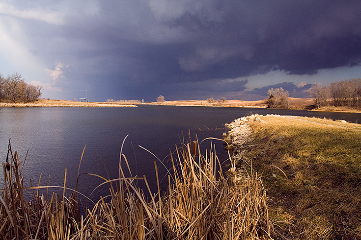 Storm Over Maxwell || Canon350d/EF17-40/F4L@17 | 1/1600s | f6.3 | ISO400 | handheld