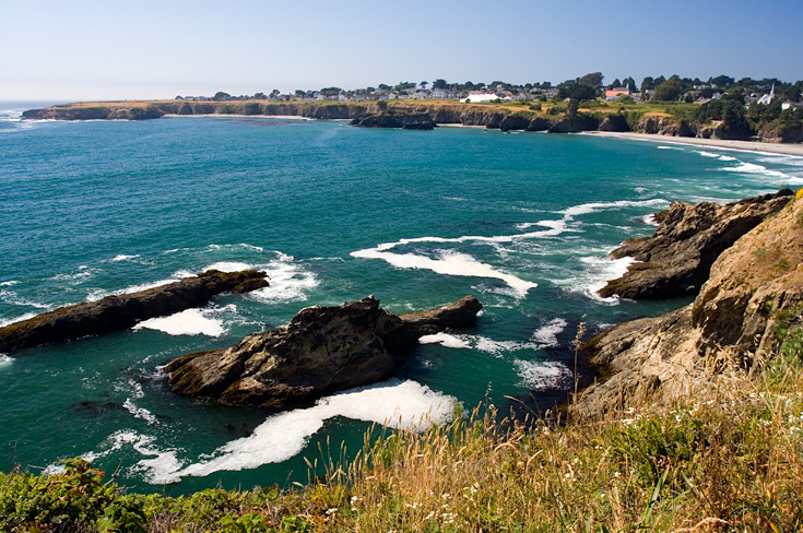 Mendocino from the South || Canon350d/EF17-40/F4L@17 | 1/80s | f11| ISO200 | handheld