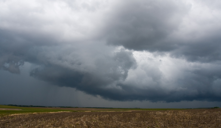 May Storm Clouds || Canon350d/EF17-40/F4L@17 | 1/250s | f7.1 | ISO100 | handheld