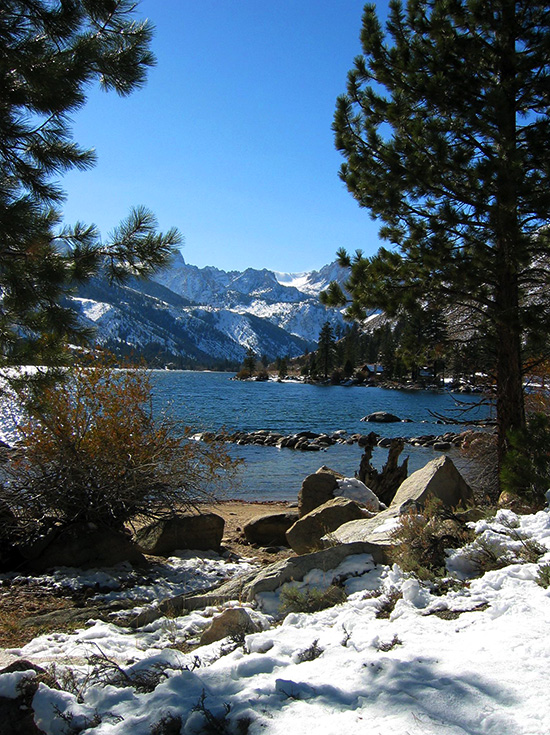 Twin Lakes, Fall 2003 | Canon Powershot S45/7.1mm (~35mm 35mm equiv) | 1/1000s | f4 | ISO100? | handheld