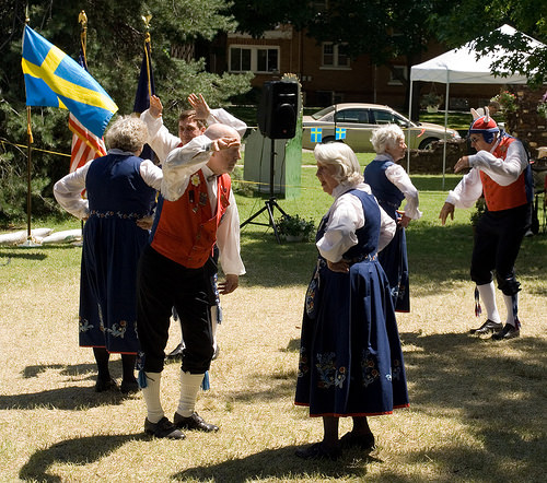 Leikarring Dancers