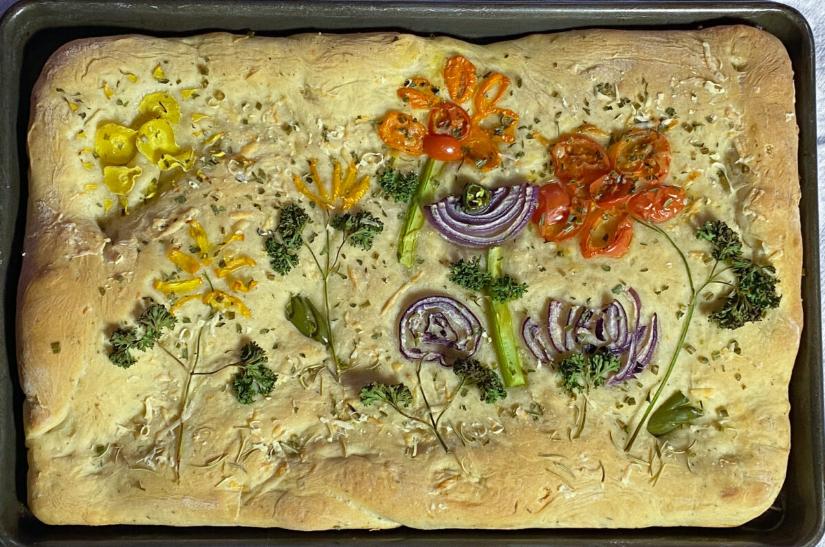 garden focaccia: ready to eat!