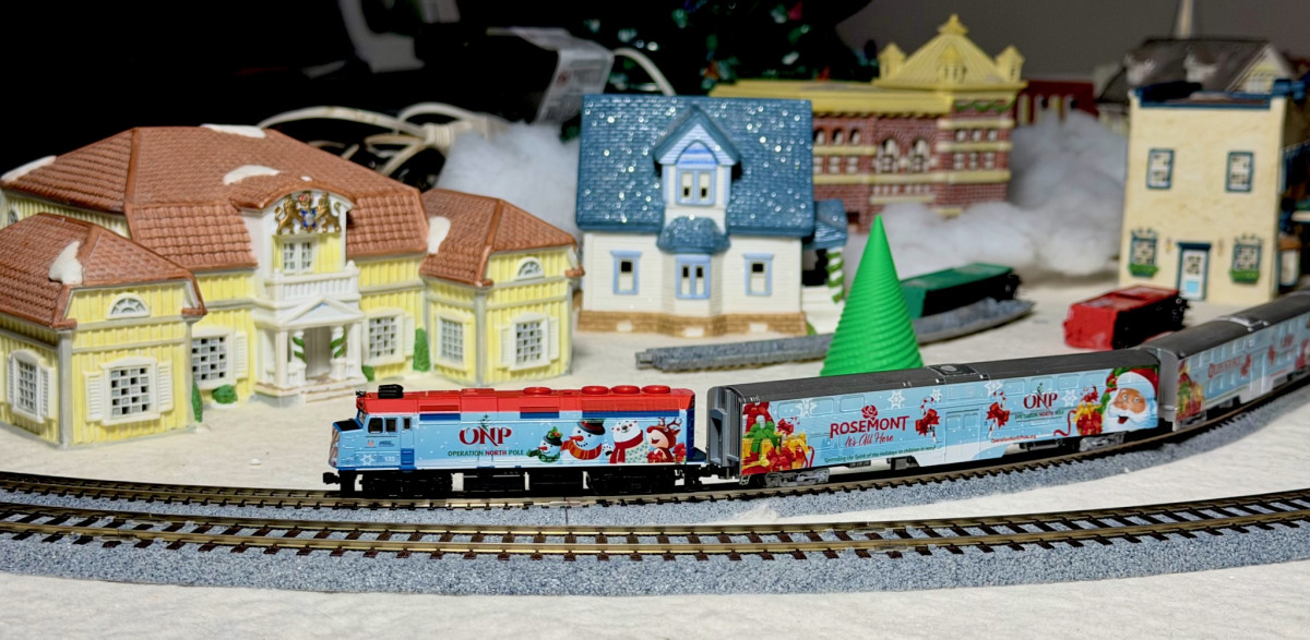 Christmas in Lindsborg - here is the Christmas train